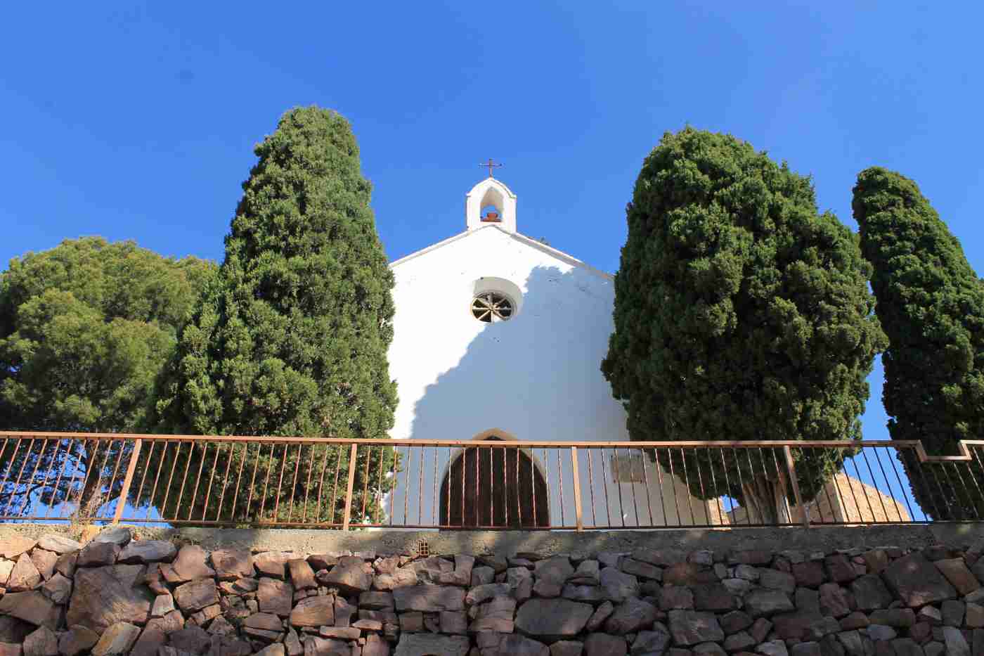 Calvario y Ermita - Serra tot natura